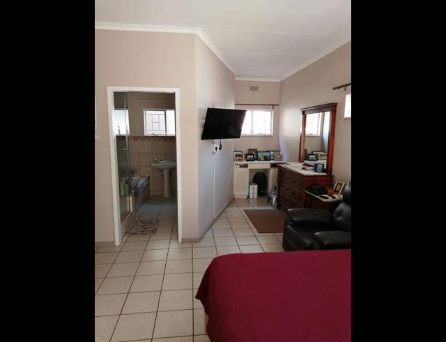 3 BEDROOM PROPERTY TO RENT IN WIERDA PARK